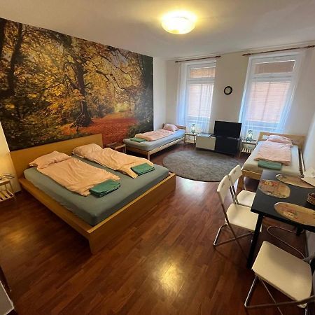 Apartments Spolkova Брно Экстерьер фото