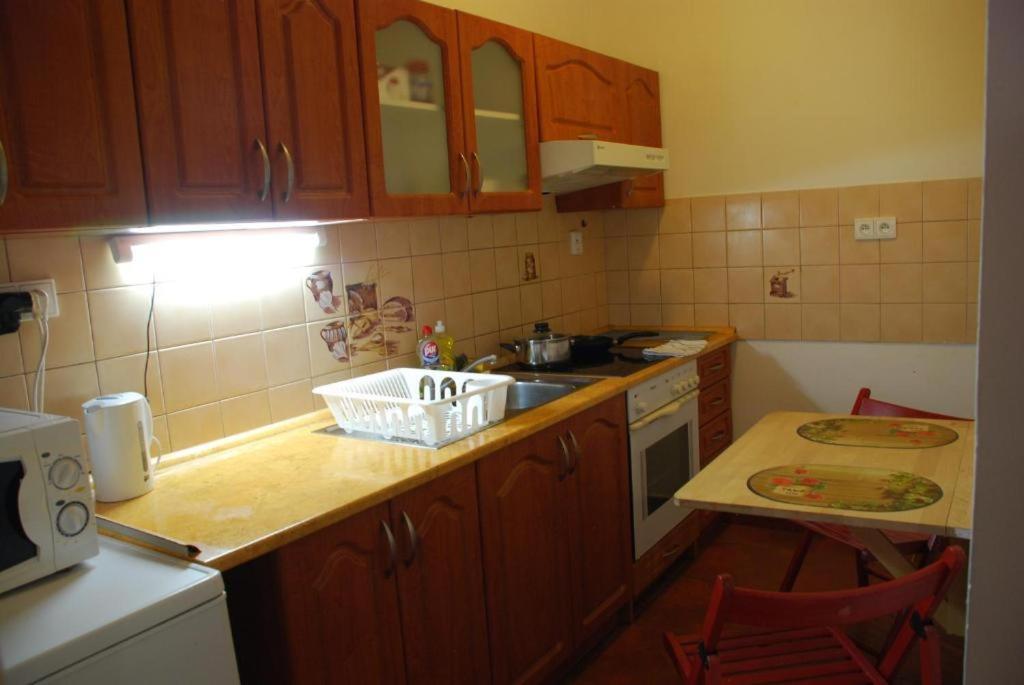 Apartments Spolkova Брно Экстерьер фото